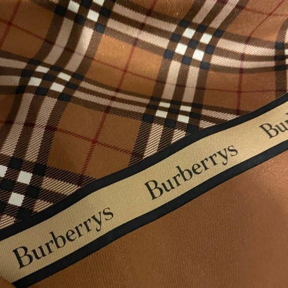 Burberrys silk scarf - Picture 2 of 6